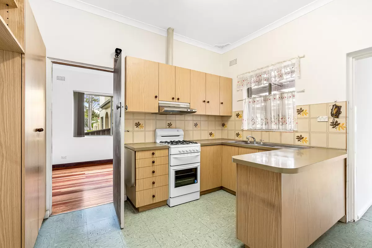 199 Burwood Road, Croydon Park Sold by Rich & Oliva - image 7