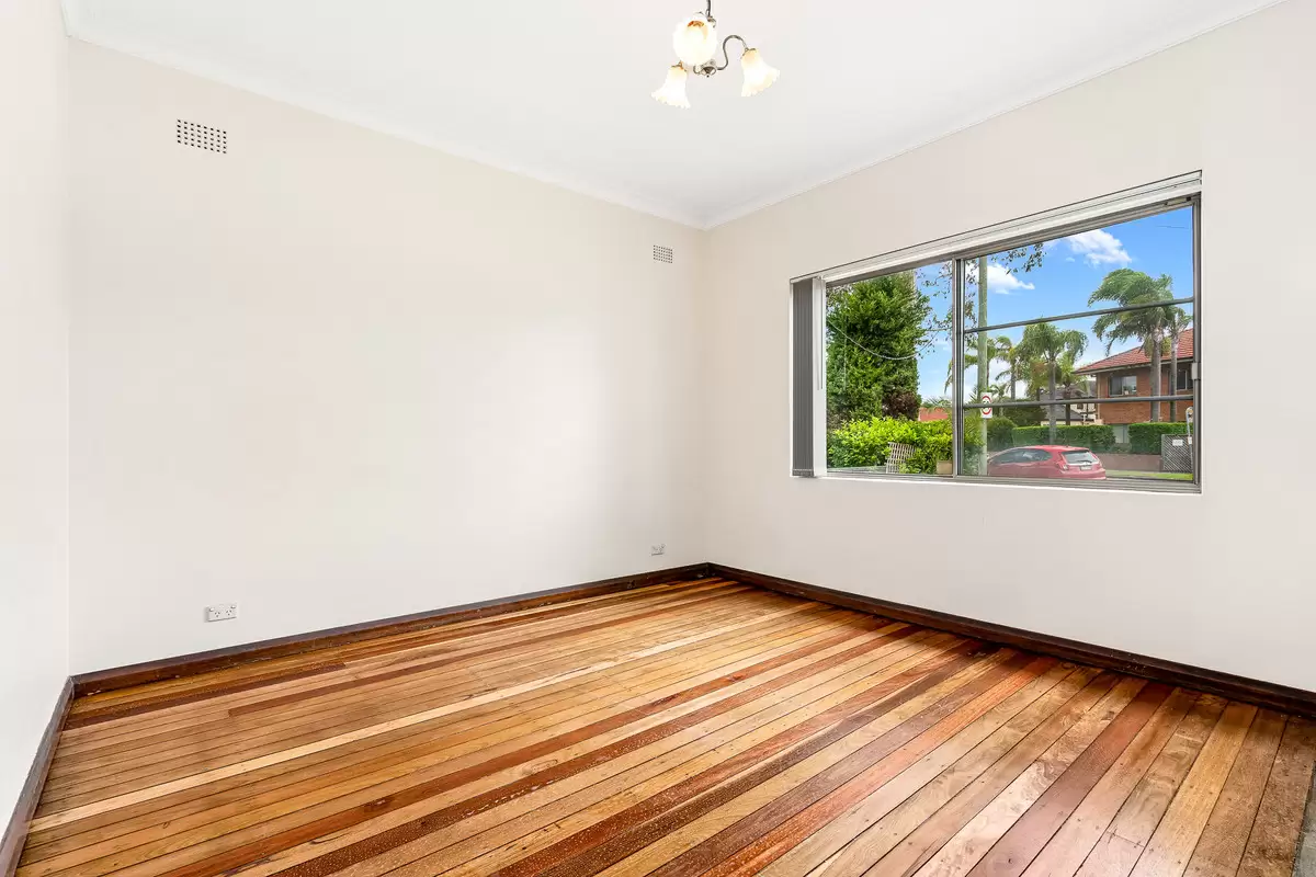 199 Burwood Road, Croydon Park Sold by Rich & Oliva - image 2