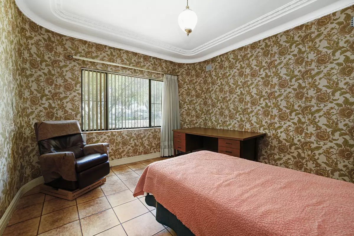 31 Wellbank Street, Concord Sold by Rich & Oliva - image 2