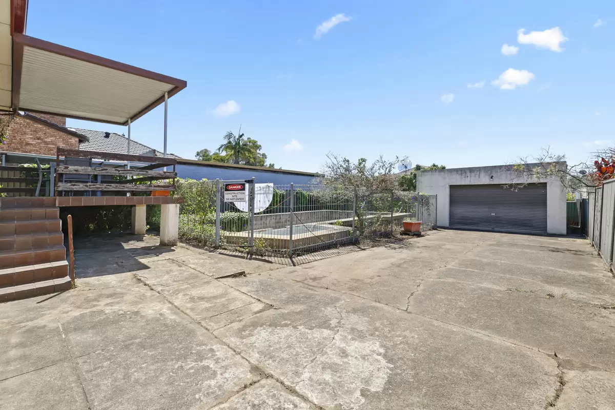 31 Wellbank Street, Concord Sold by Rich & Oliva - image 15