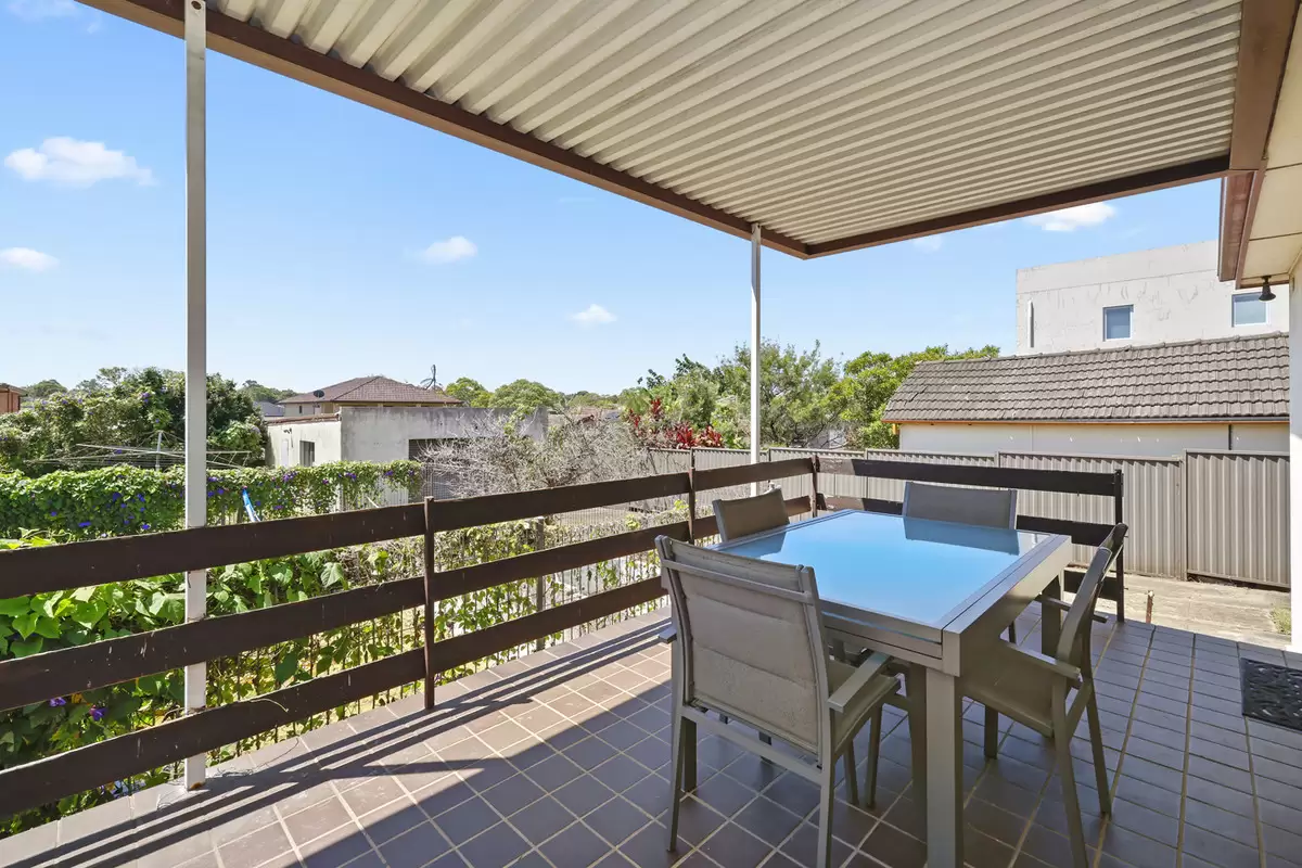 31 Wellbank Street, Concord Sold by Rich & Oliva - image 14