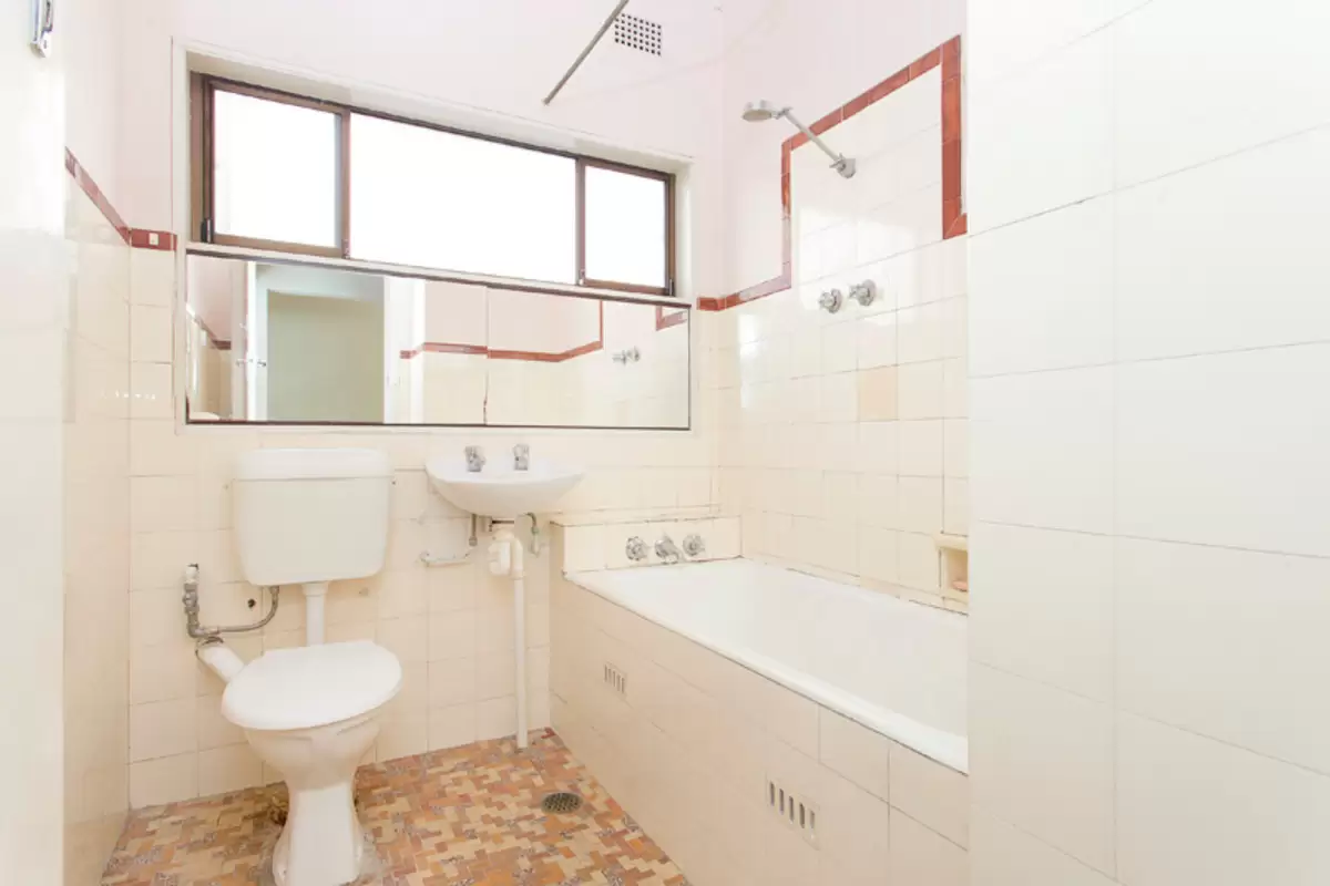 23 Robinson Street, Belfield Sold by Rich & Oliva - image 6