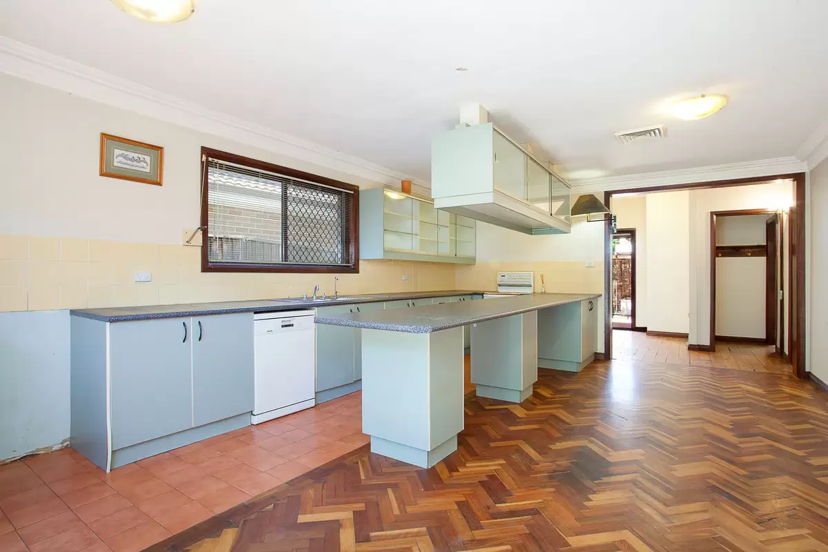 19 Broad Street, Croydon Park Sold by Rich & Oliva - image 4