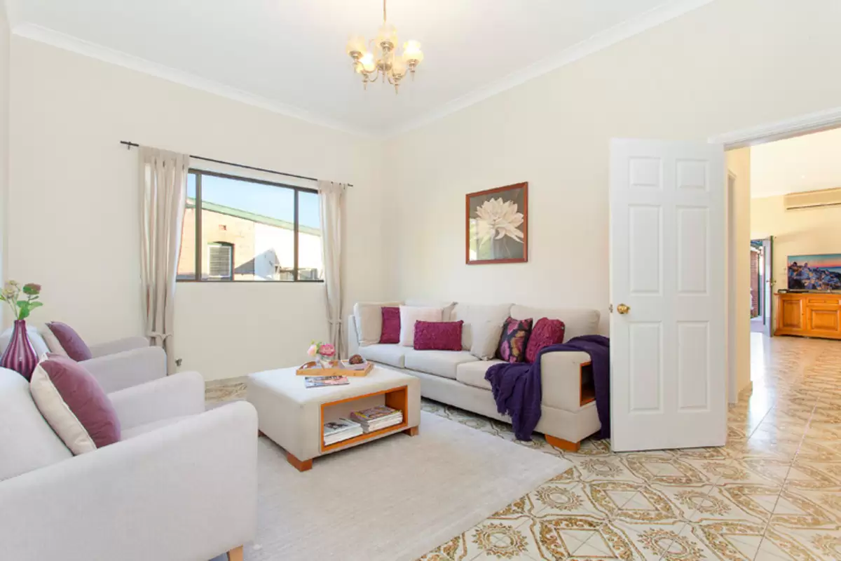 35 Seymour Street, Croydon Park Sold by Rich & Oliva - image 2