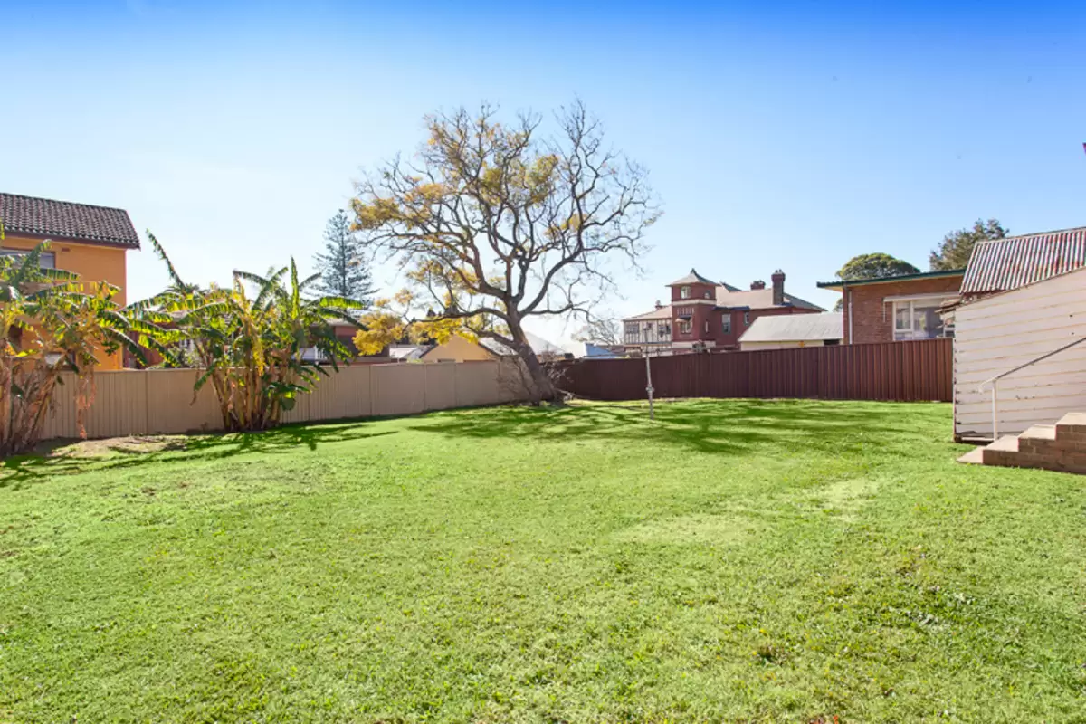 23 Wyalong Street, Burwood Sold by Rich & Oliva - image 10