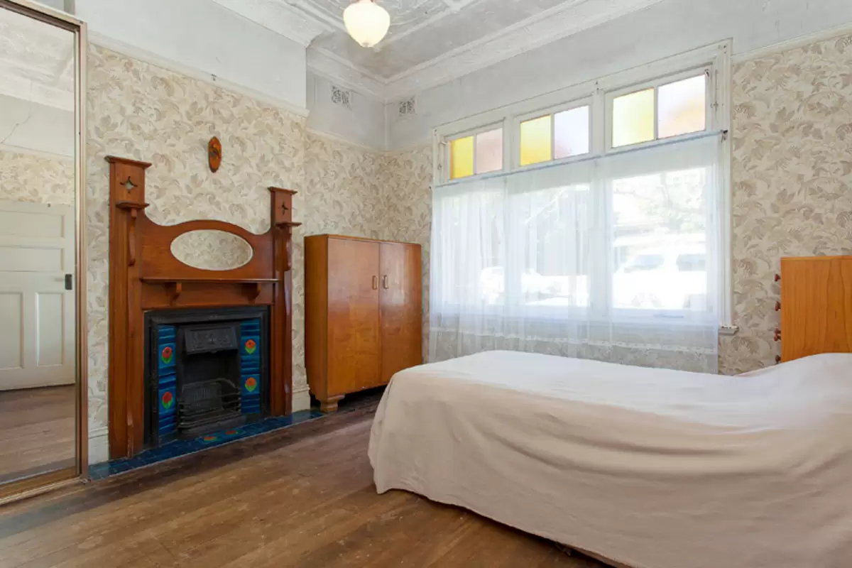 23 Wyalong Street, Burwood Sold by Rich & Oliva - image 6