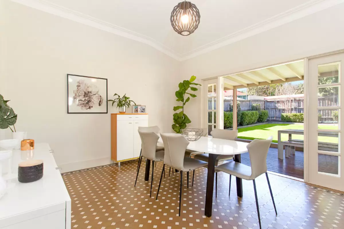 194 Queen Stt, Ashfield Sold by Rich & Oliva - image 4