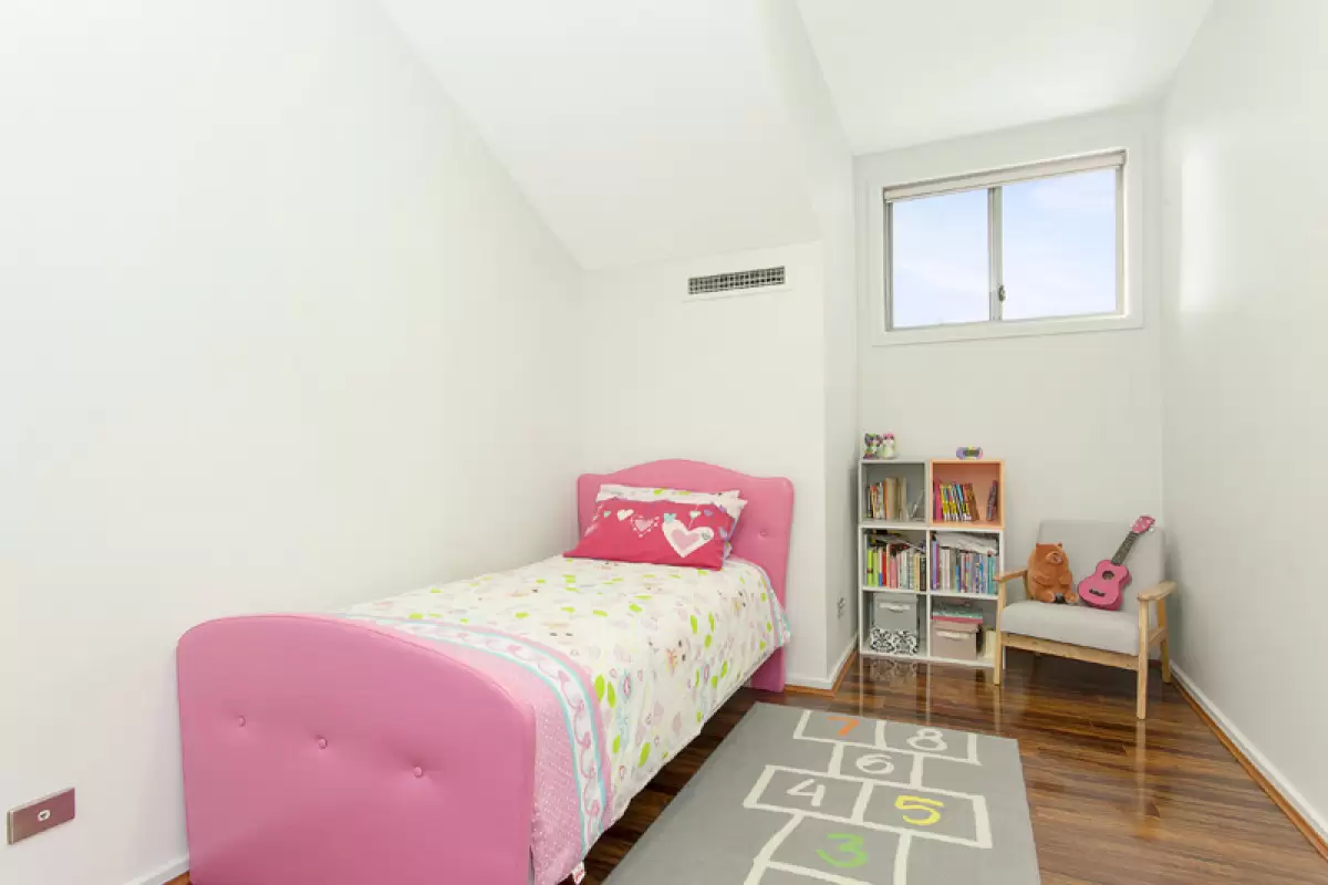 1/7 Cheltenham Road, Croydon Sold by Rich & Oliva - image 9