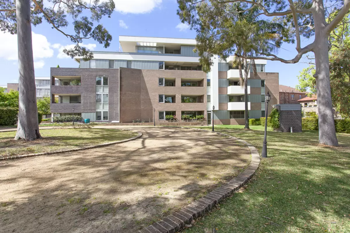 B46/28 Gower Street, Summer Hill Sold by Rich & Oliva - image 3
