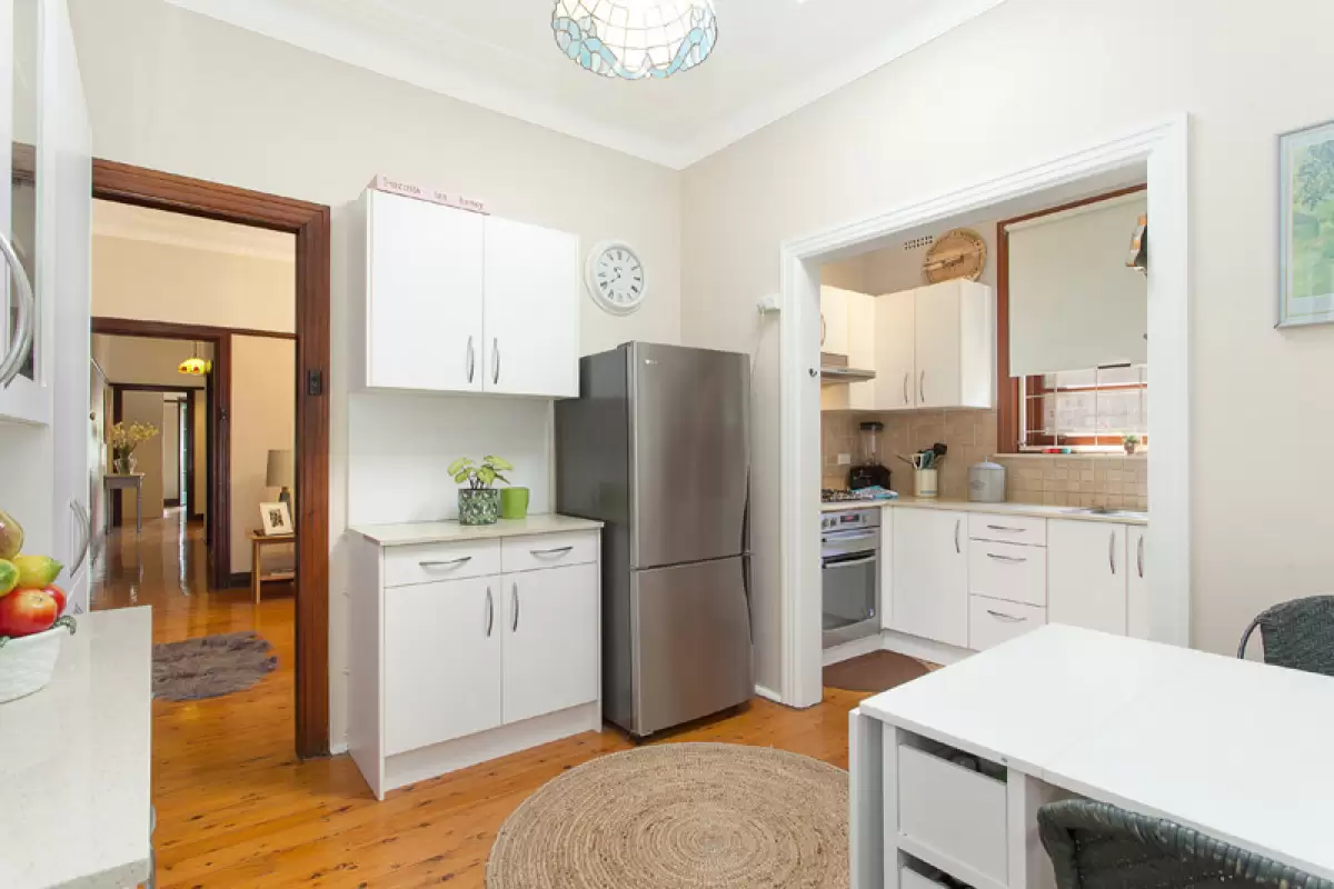 14 Lapish Avenue, Ashfield Sold by Rich & Oliva - image 5