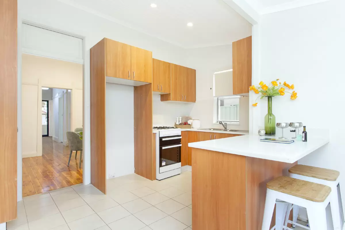 22 George Street, Burwood Heights Sold by Rich & Oliva - image 4