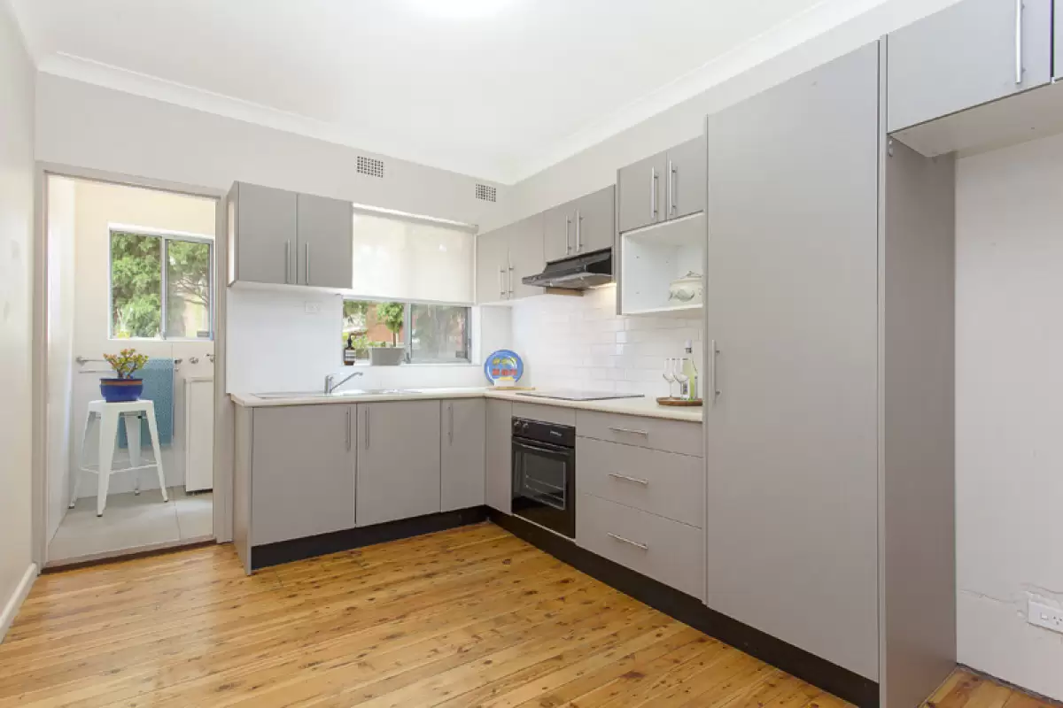 1/6 Wentworth Street, Croydon Park Sold by Rich & Oliva - image 2