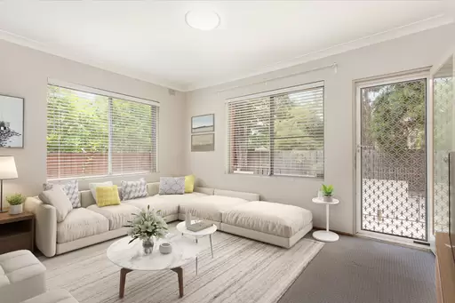 1/6 Wentworth Street, Croydon Park Sold by Rich & Oliva