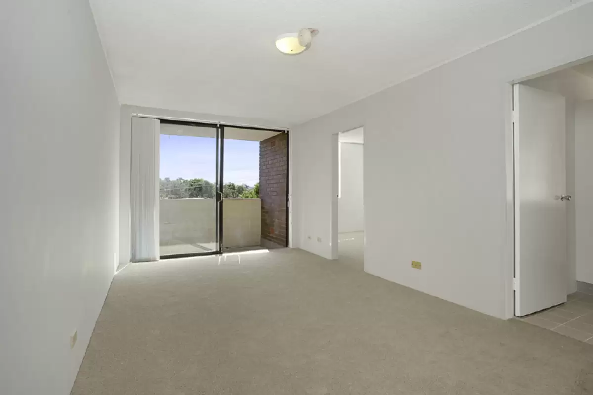 14/211 Wigram Road, Forest Lodge Sold by Rich & Oliva - image 1