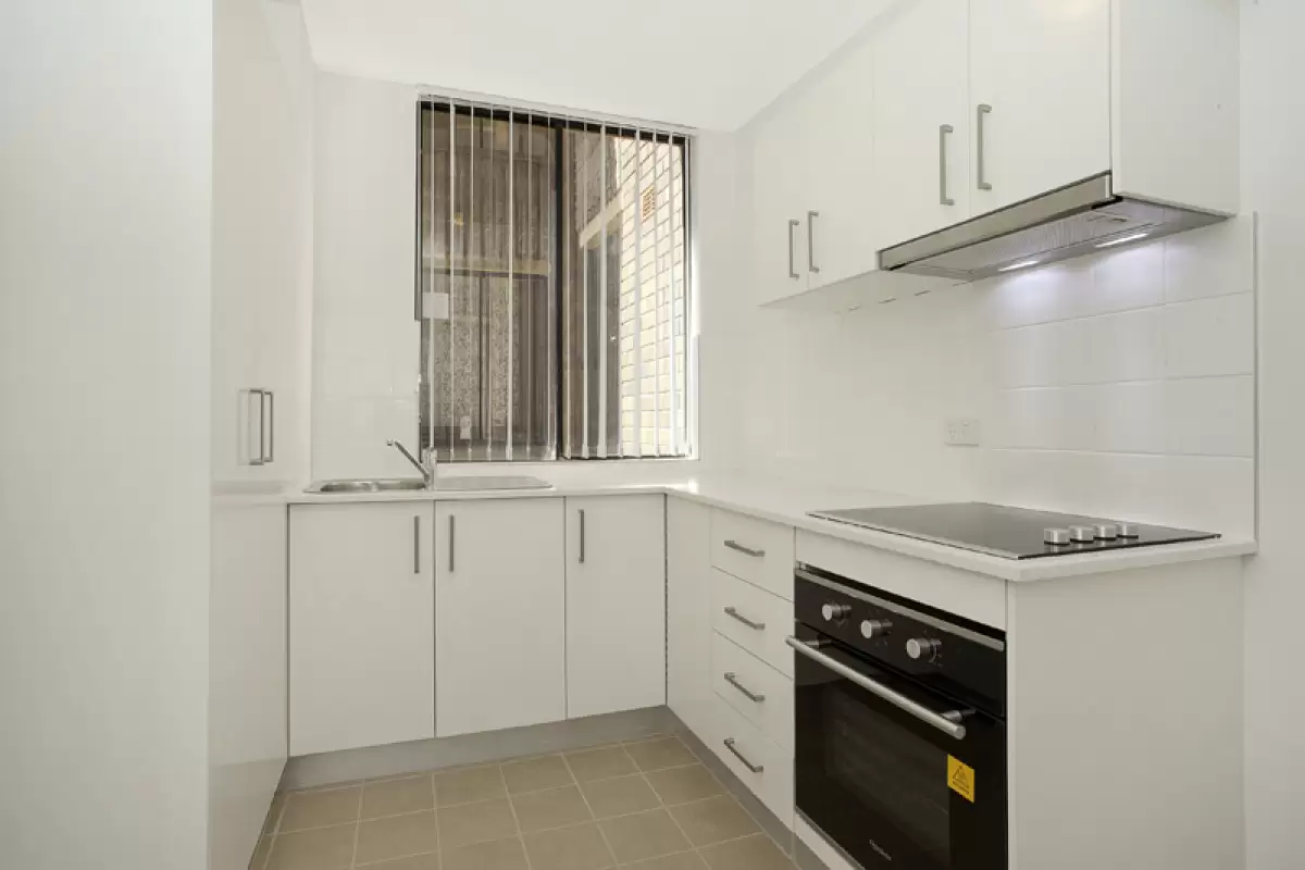 14/211 Wigram Road, Forest Lodge Sold by Rich & Oliva - image 2