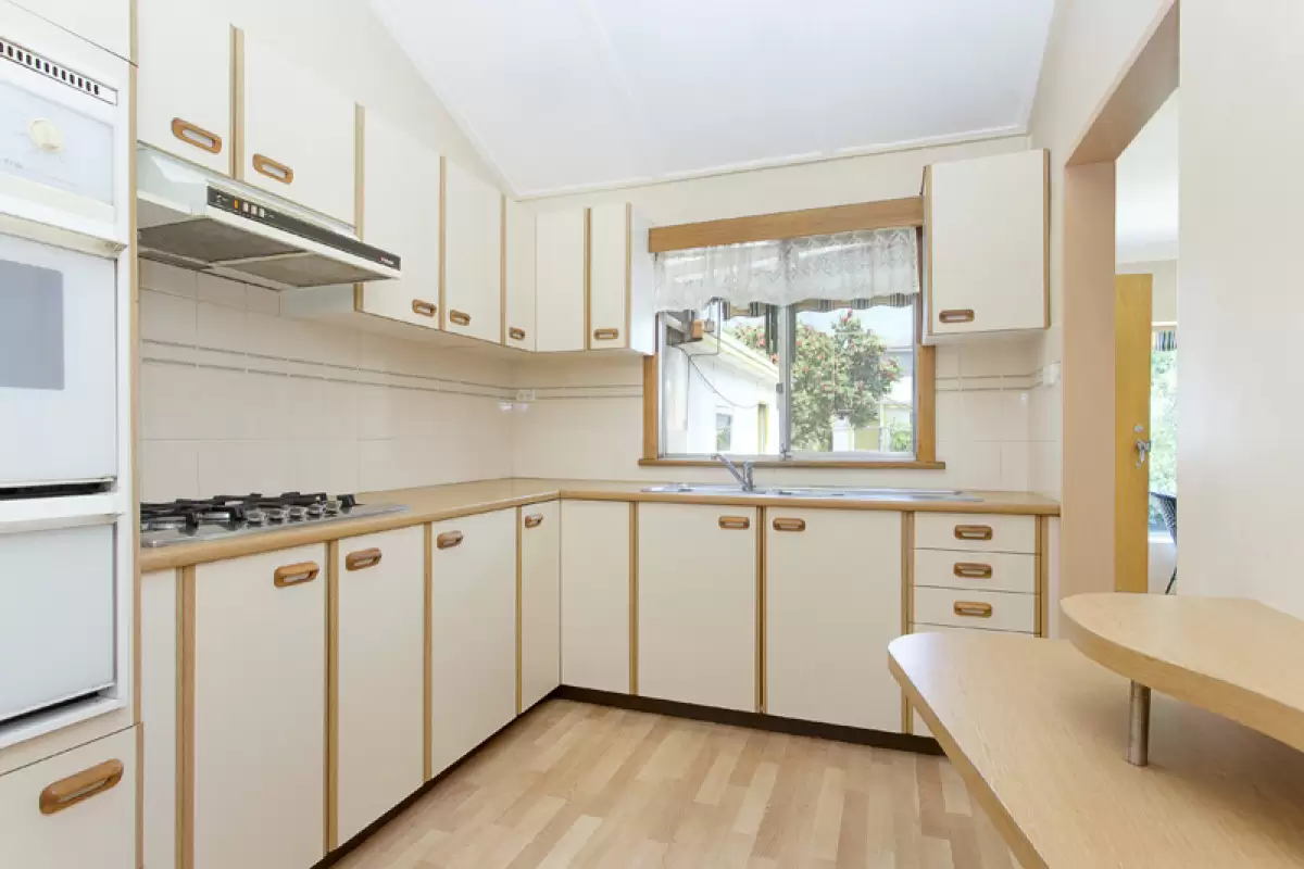 10 Allibone Street, Ashbury Sold by Rich & Oliva - image 5