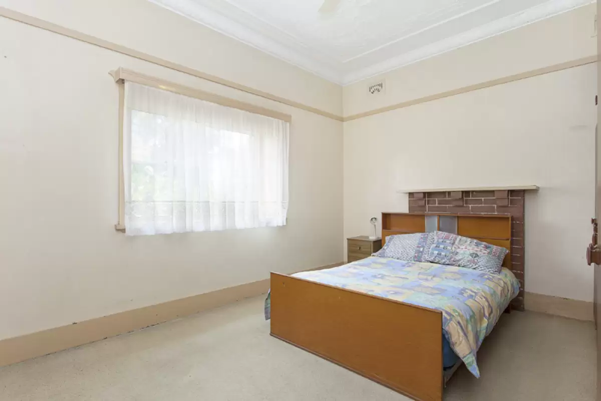 10 Allibone Street, Ashbury Sold by Rich & Oliva - image 6