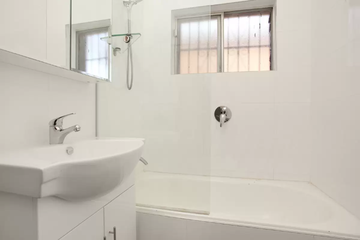 32 Berna Street, Canterbury Sold by Rich & Oliva - image 7