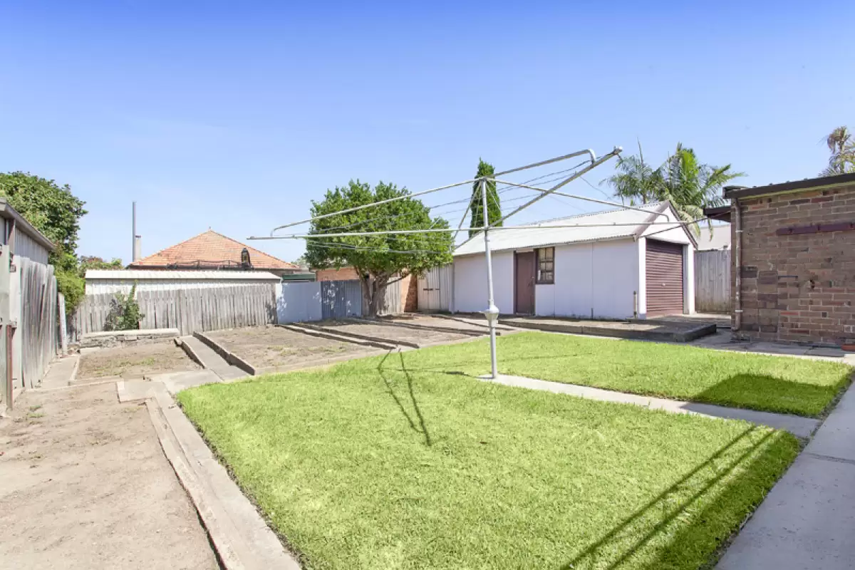33 Forbes Street, Croydon Park Sold by Rich & Oliva - image 10