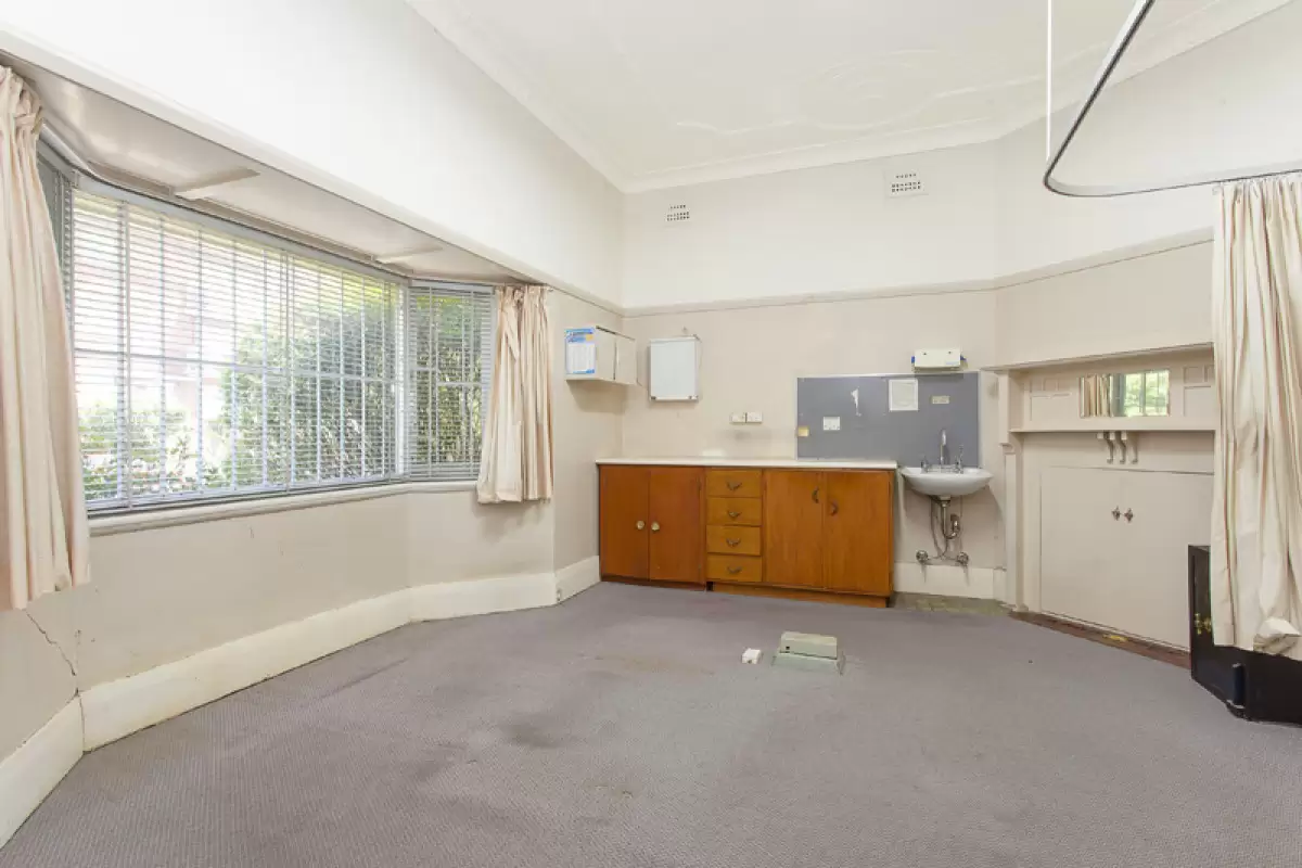 40 Lindsay Street, Burwood Sold by Rich & Oliva - image 8