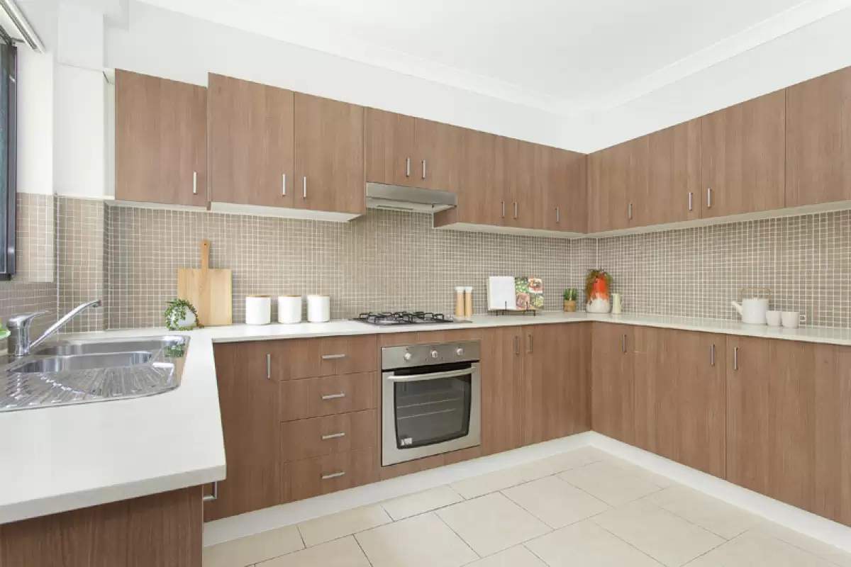 Homebush West Sold by Rich & Oliva - image 3