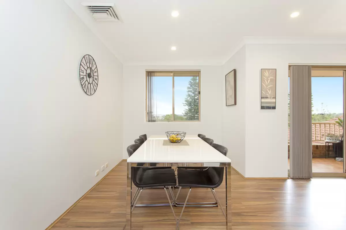 19/27 Jeffrey Street, Canterbury Sold by Rich & Oliva - image 5