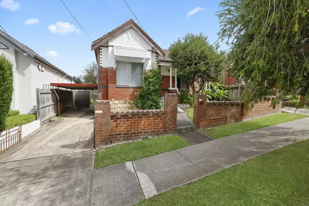 148 Floss Street, Hurlstone Park Sold by Rich & Oliva