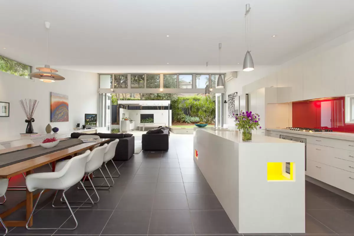 6 Boronia Avenue, Croydon Sold by Rich & Oliva - image 1