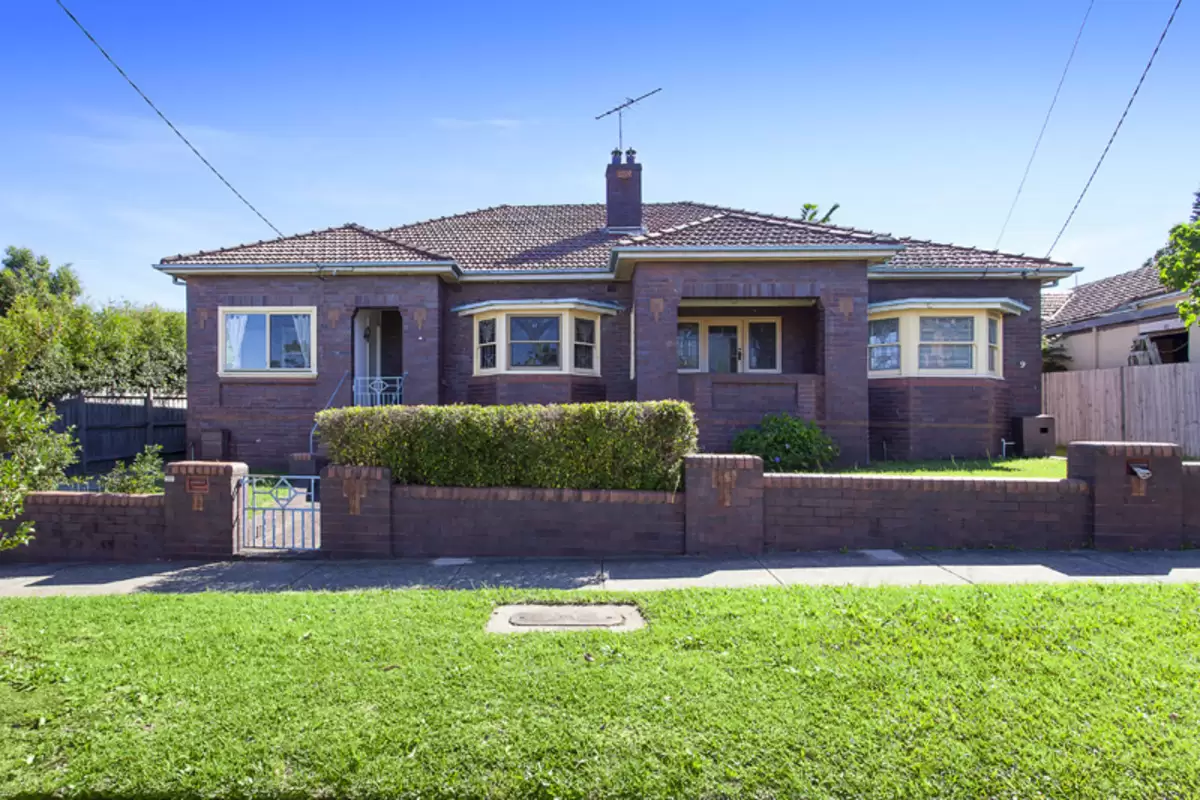 9 Greenhills Street, Croydon Sold by Rich & Oliva - image 1