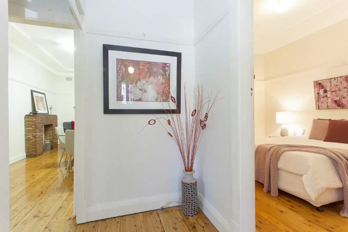 9 Greenhills Street, Croydon Sold by Rich & Oliva - image 5