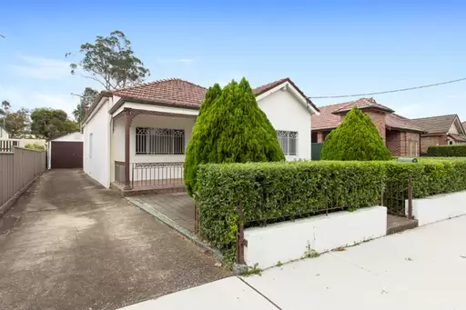 7 Cross Street, Croydon Sold by Rich & Oliva