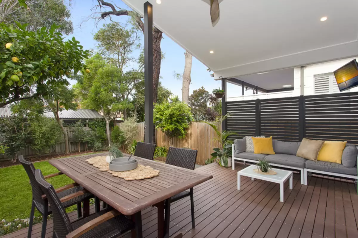 14 Holborow Street, Croydon Sold by Rich & Oliva - image 9