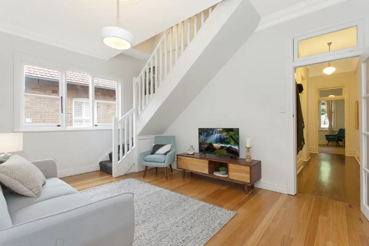 14 Holborow Street, Croydon Sold by Rich & Oliva - image 11