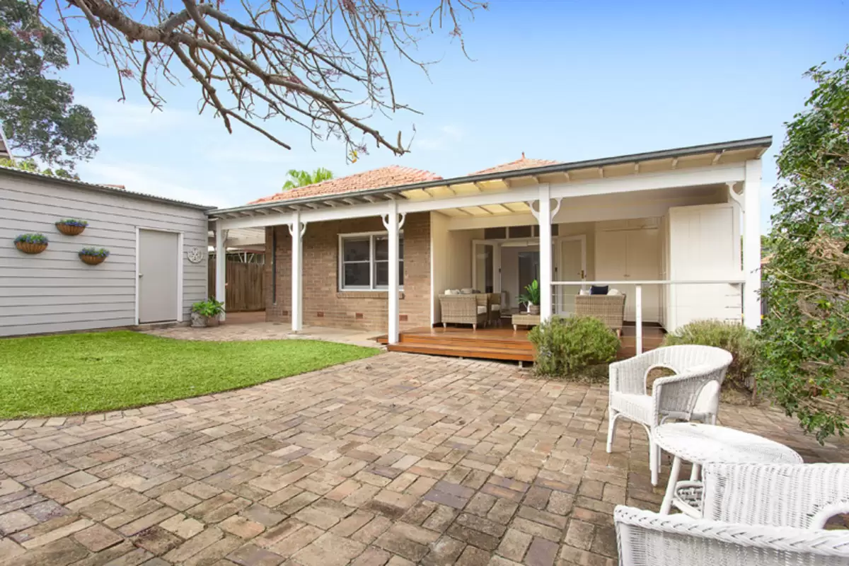 5 Crieff Street, Ashbury Sold by Rich & Oliva - image 13