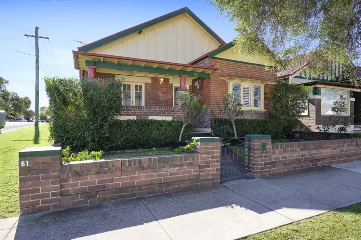 61 Trevenar Street, Ashbury Sold by Rich & Oliva - image 1