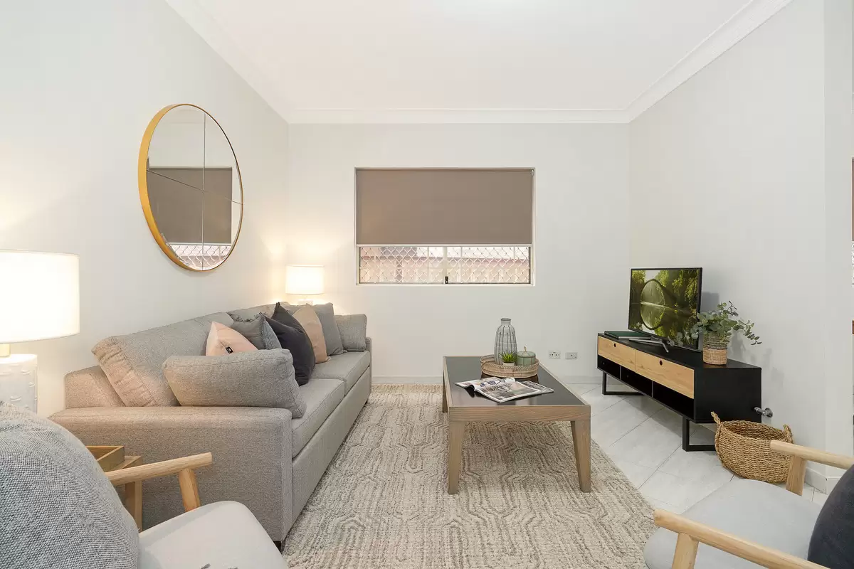 32 Wentworth Street, Croydon Park Sold by Rich & Oliva - image 2
