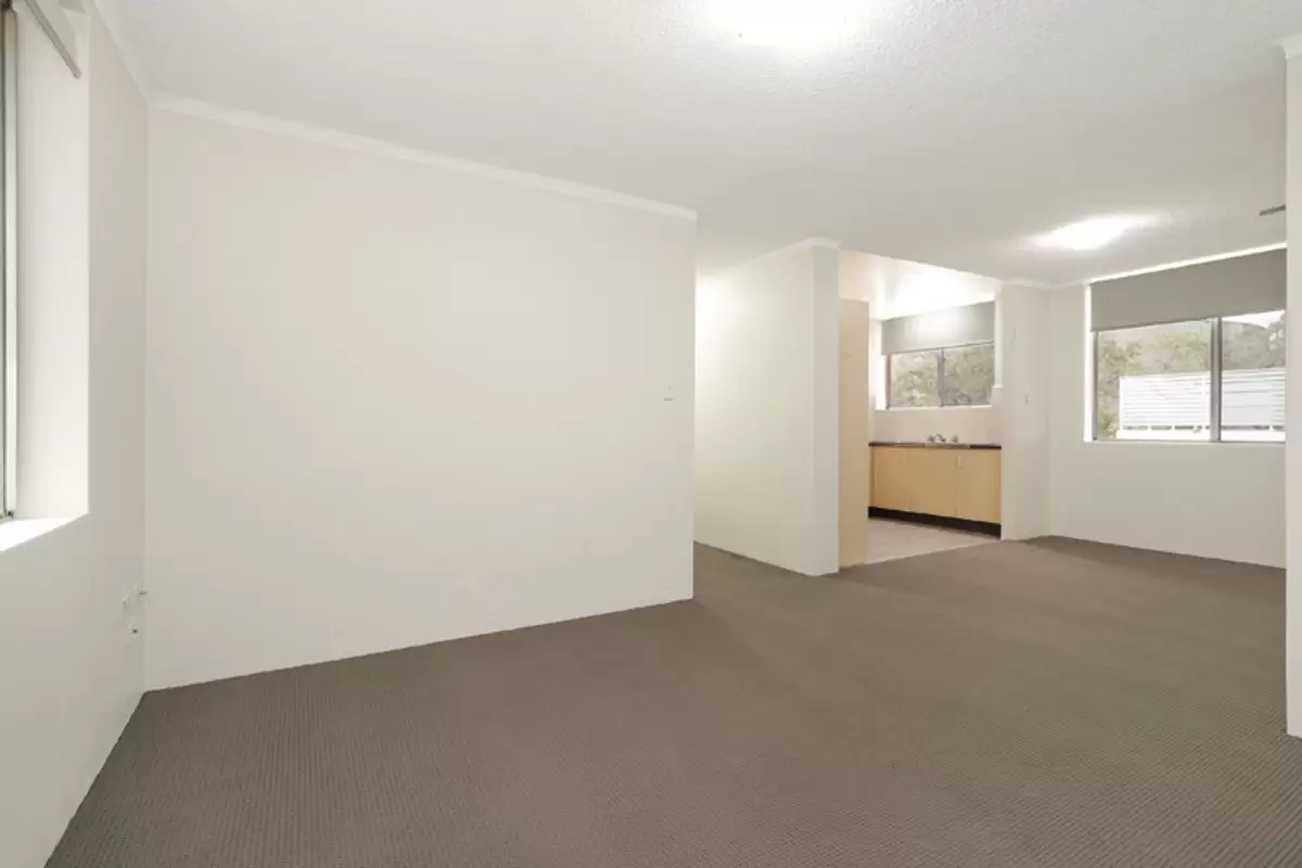 3/25 Stoddart Street, Roselands Sold by Rich & Oliva - image 3