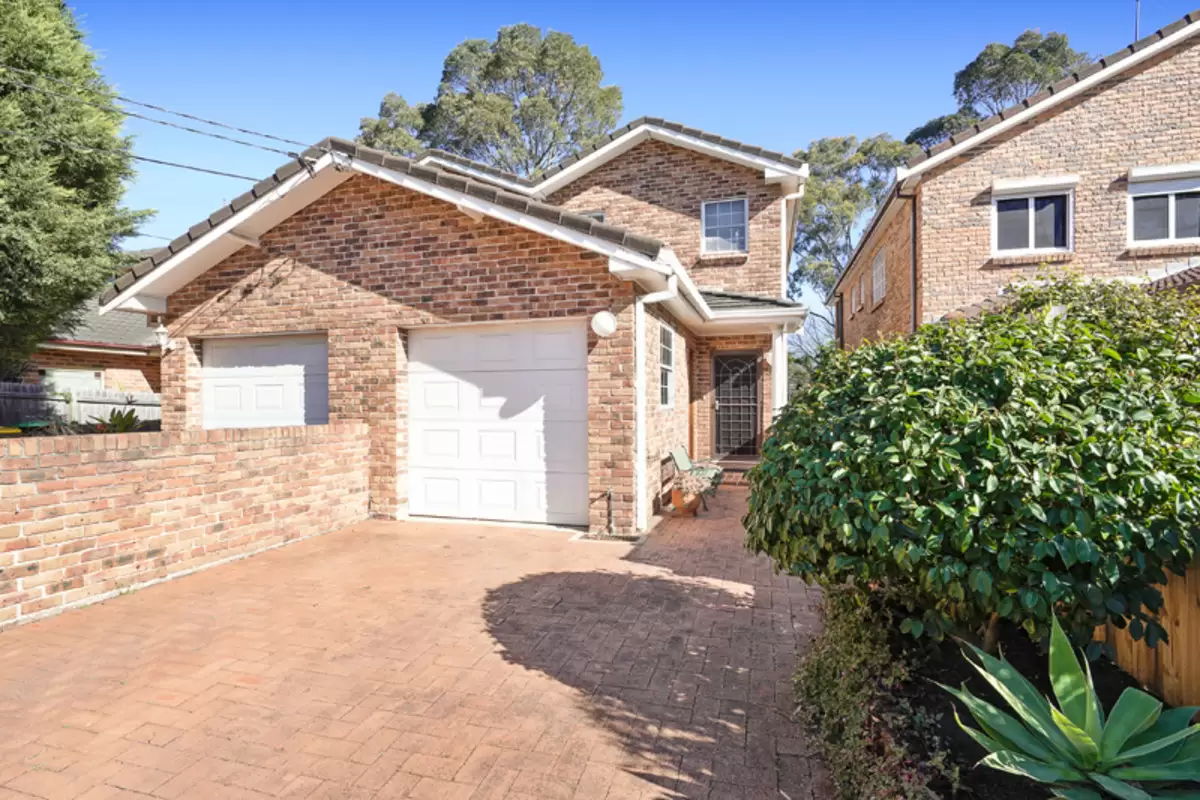 63 Stanley Street, Burwood Sold by Rich & Oliva - image 1