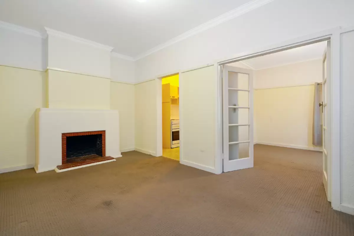 2/274 Stanmore Road, Petersham Sold by Rich & Oliva - image 2