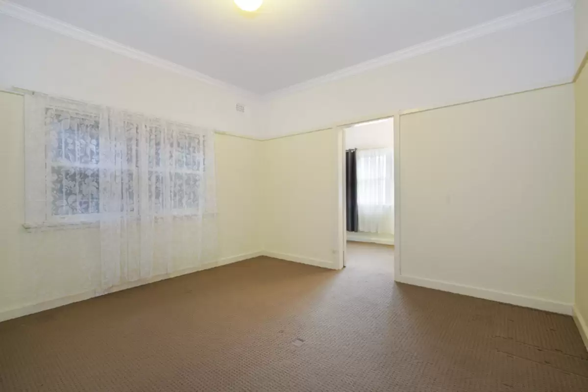 2/274 Stanmore Road, Petersham Sold by Rich & Oliva - image 6