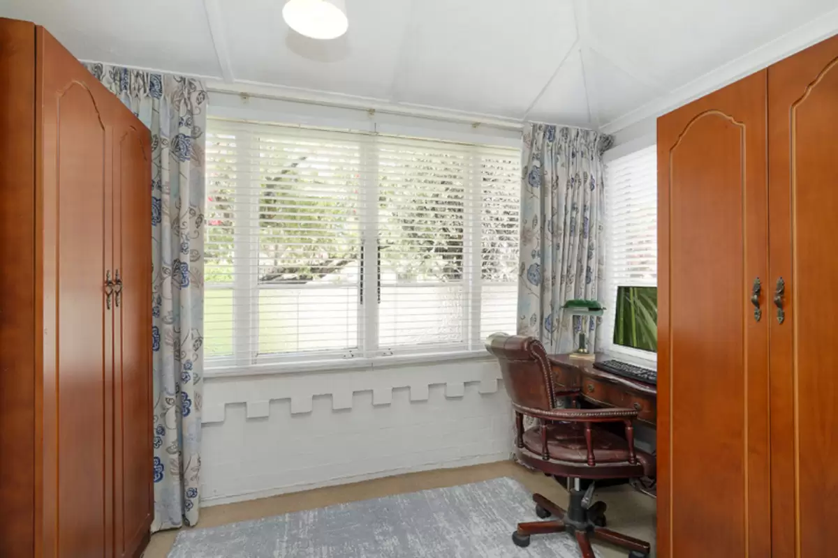 7 Llangollan Avenue, Enfield Sold by Rich & Oliva - image 8