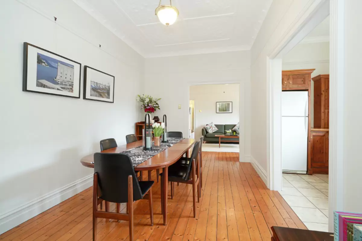 41 Baker Street, Enfield Sold by Rich & Oliva - image 7