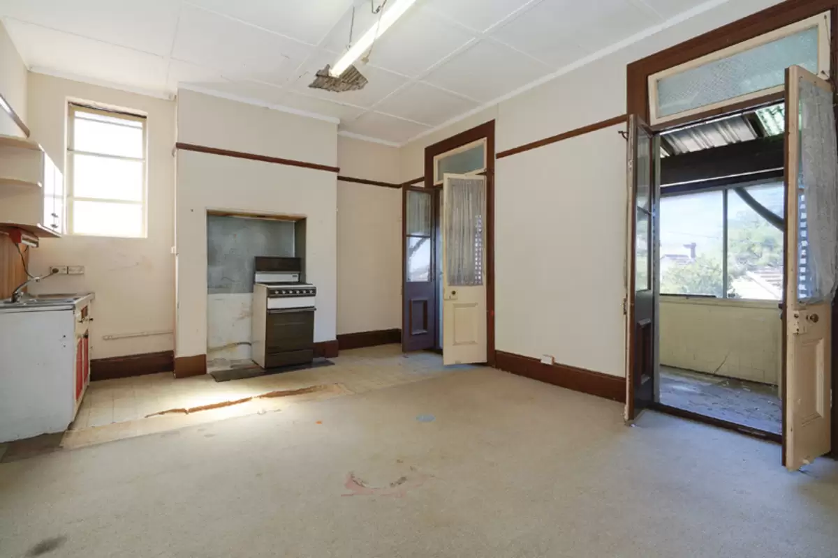 33 Henson Street, Summer Hill Sold by Rich & Oliva - image 7