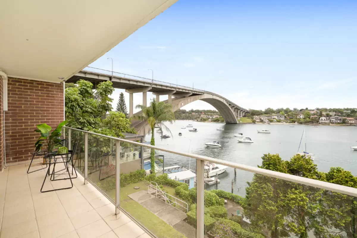 7/30 Drummoyne Avenue, Drummoyne Sold by Rich & Oliva - image 1