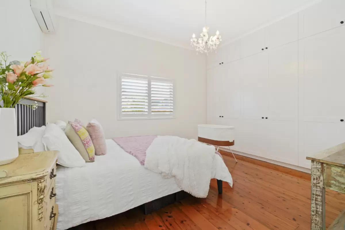 59 Lang Street, Croydon Sold by Rich & Oliva - image 7
