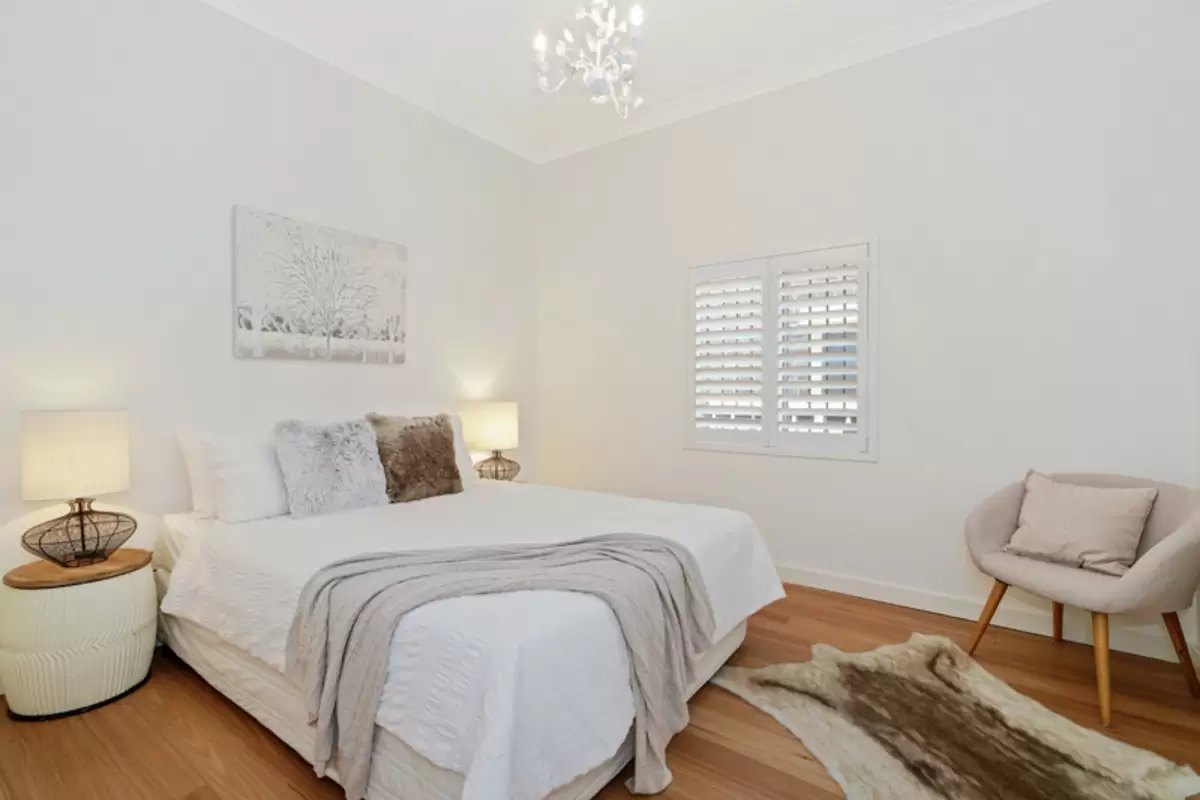 59 Lang Street, Croydon Sold by Rich & Oliva - image 4