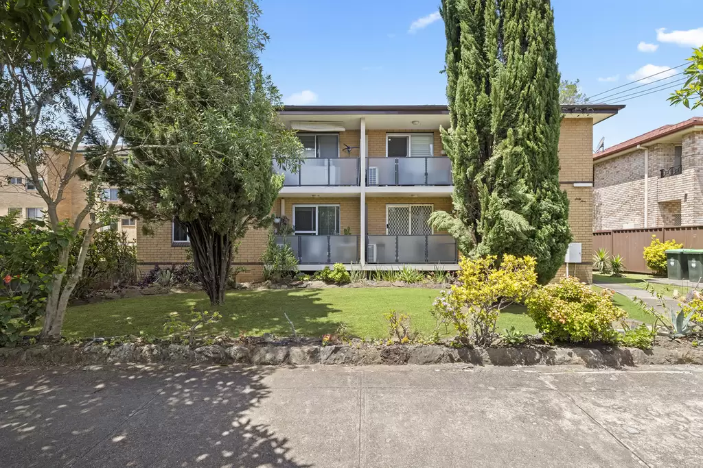 1/69-71 First Avenue.,, Campsie Sold by Rich & Oliva
