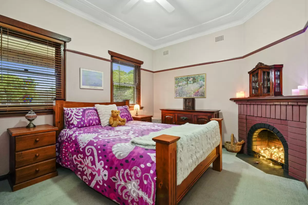 4 Alfred Street, Croydon Sold by Rich & Oliva - image 4