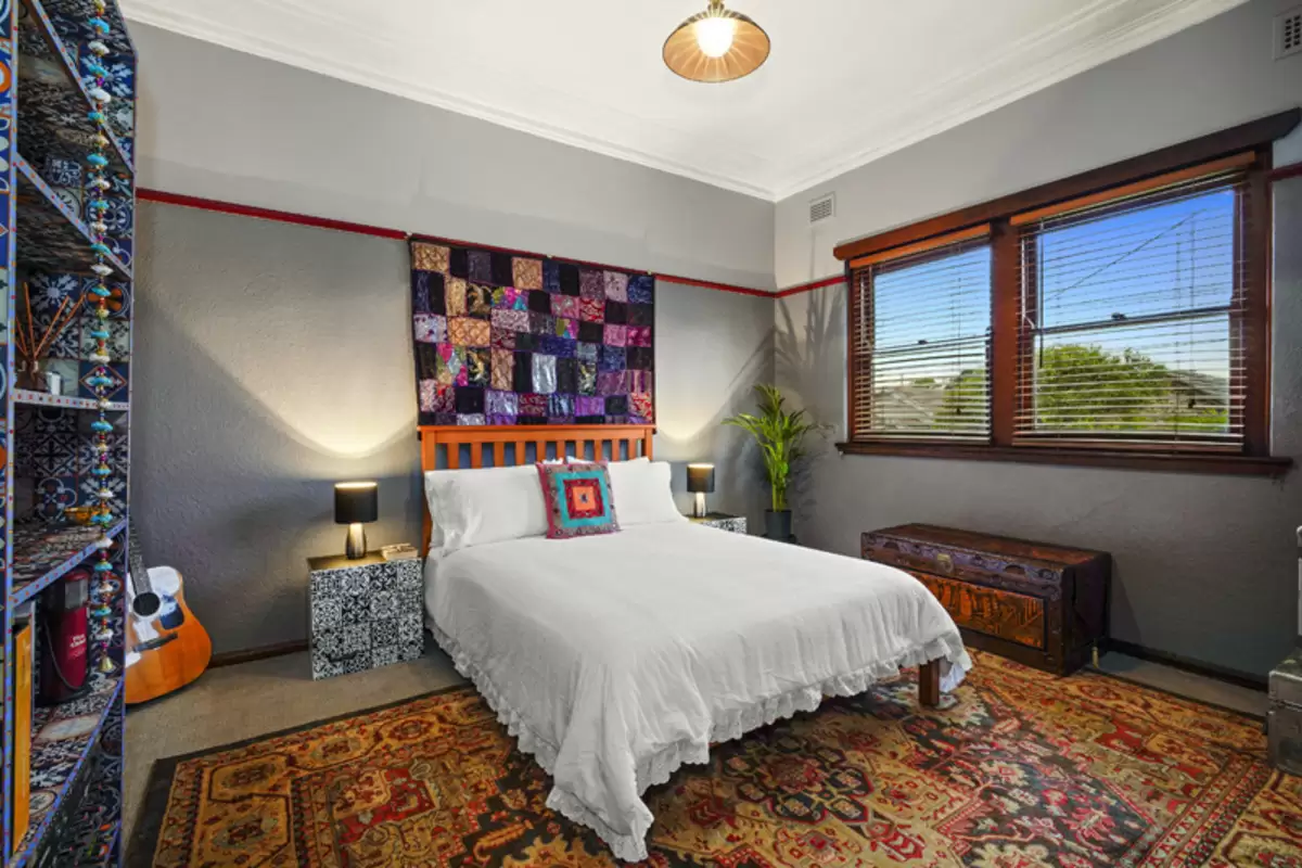 4 Alfred Street, Croydon Sold by Rich & Oliva - image 5