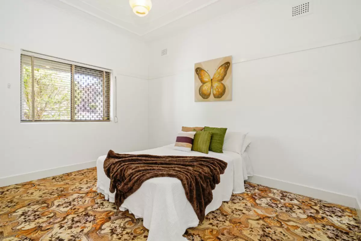 28 Lasswade Street, Ashbury Sold by Rich & Oliva - image 5